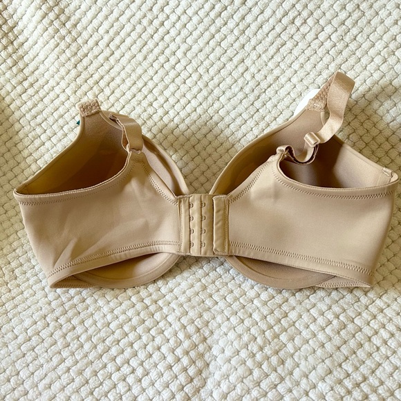 NWT Vanity Fair 38DD back smoother bra - Picture 2 of 15